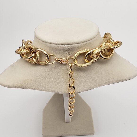 Authentic Louis Vuitton Gold Padlock w/ Unbranded Fashion Geometry Necklace - Picture 3 of 7